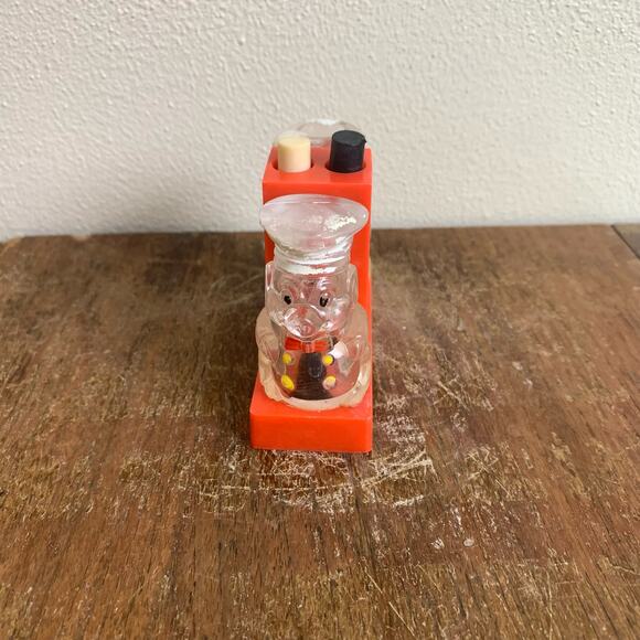 Vintage Lucite Pig Chef's Salt & Pepper Push Button Orange Dispenser - Picture 4 of 10